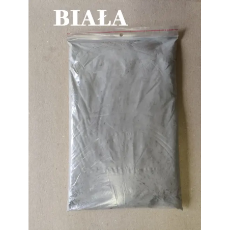 Barwna szpachla, zaprawka do tworzenia narożników. Kolor: Biały